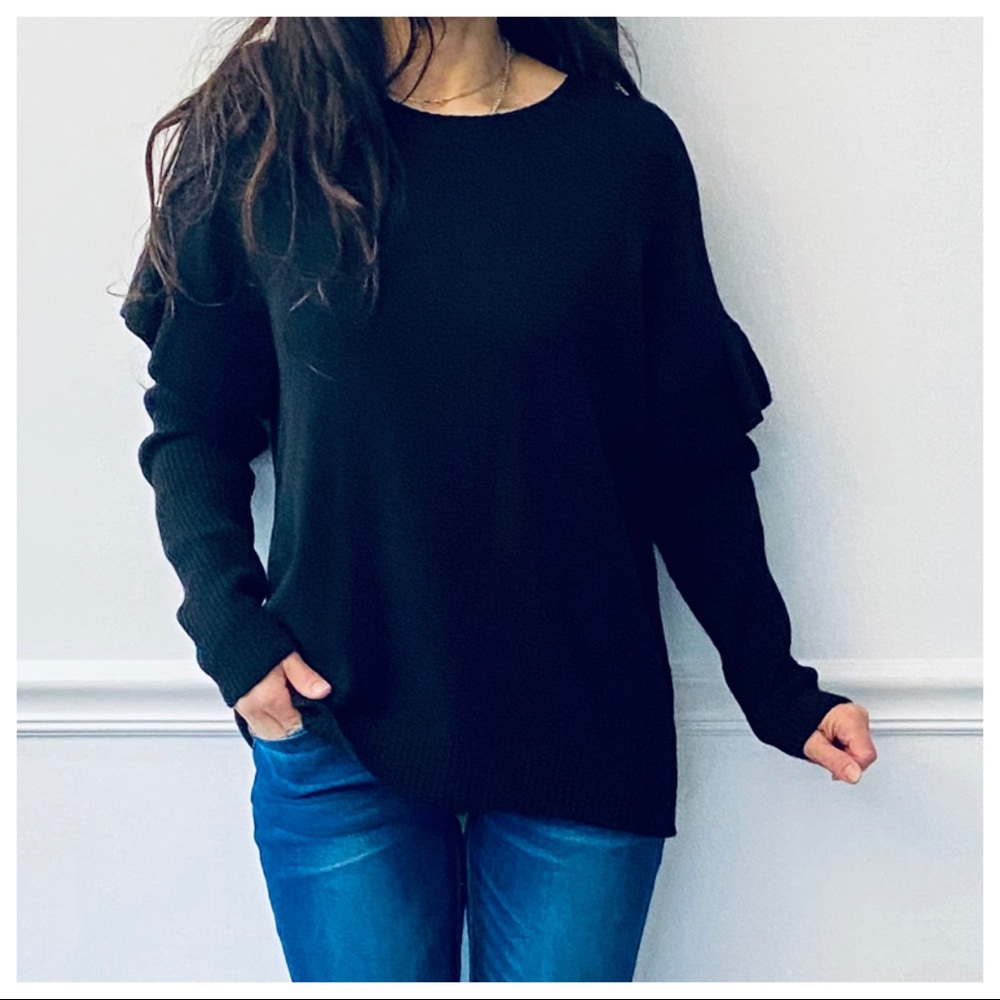 Beautiful ruffle sleeves from Paris  sweater - Picture 3 of 11